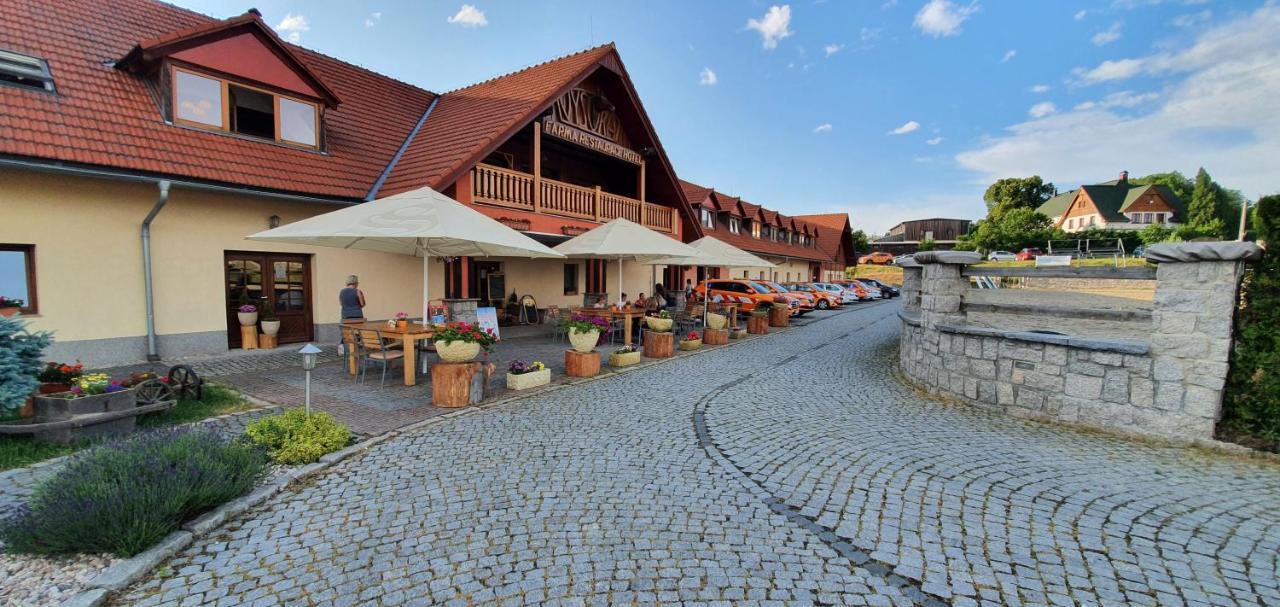 Hotel Farma Vysoká Chrastava Esterno foto