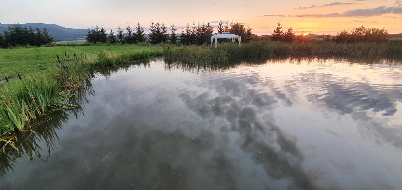 Hotel Farma Vysoká Chrastava Esterno foto