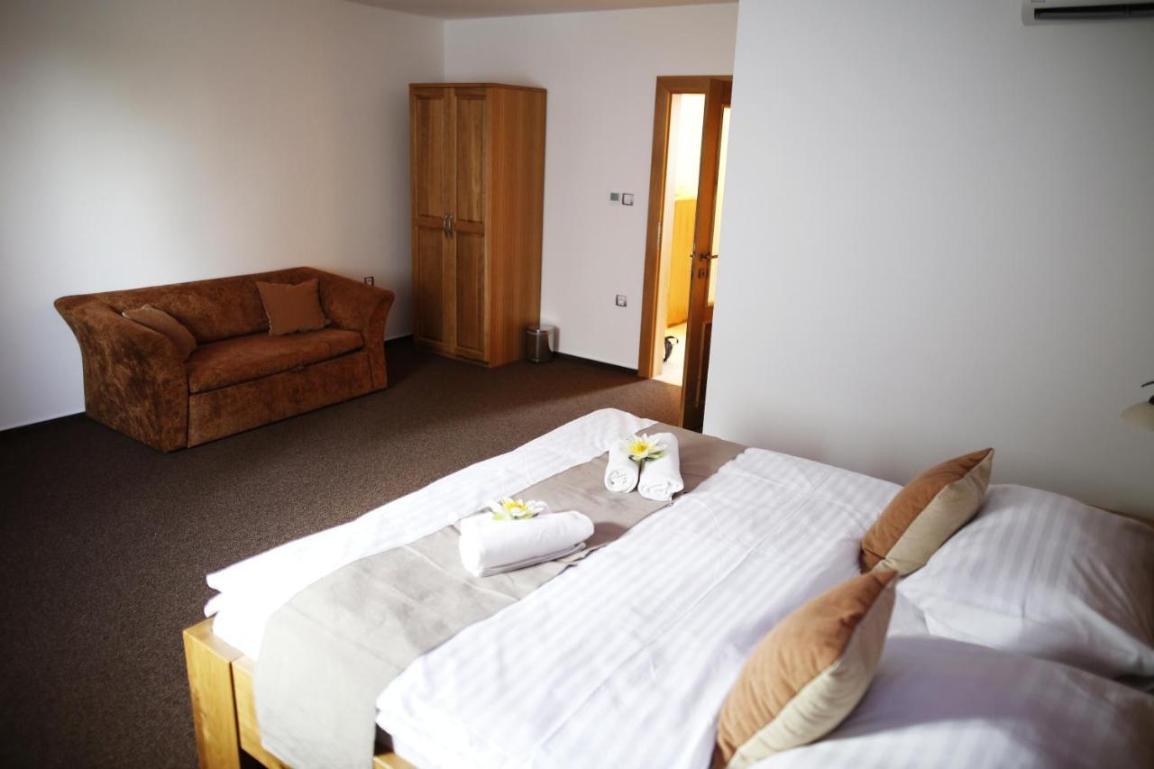 Hotel Farma Vysoká Chrastava Esterno foto