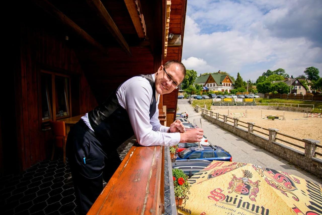 Hotel Farma Vysoká Chrastava Esterno foto